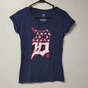 Detroit Tigers MLB Majestic Athletic Womens V-Neck T-Shirt Patriotic Size M